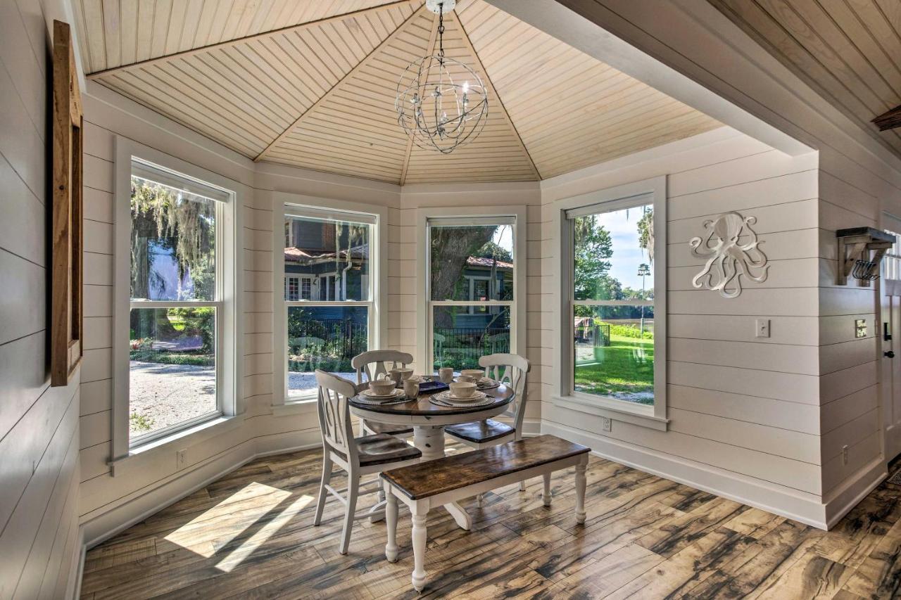 Riverfront Darien Cottage With Private Dock! Exterior photo