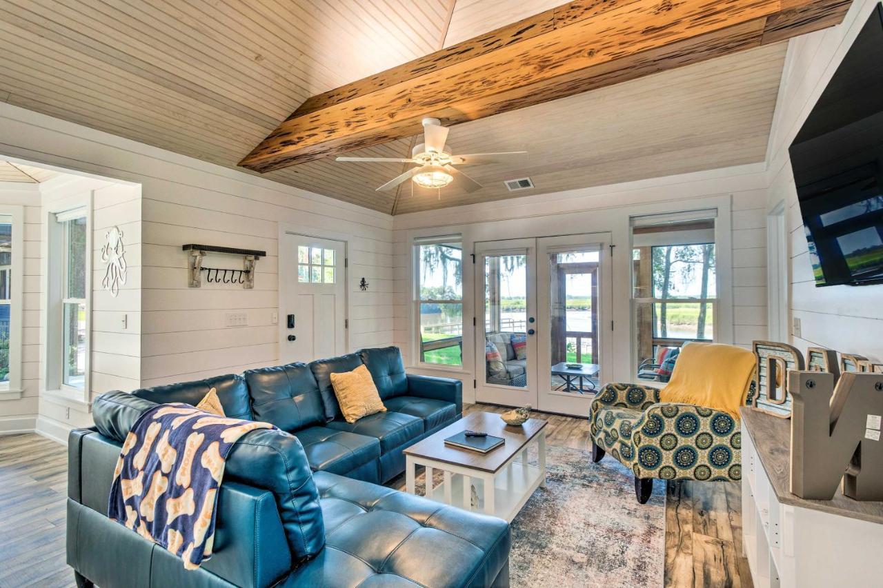 Riverfront Darien Cottage With Private Dock! Exterior photo