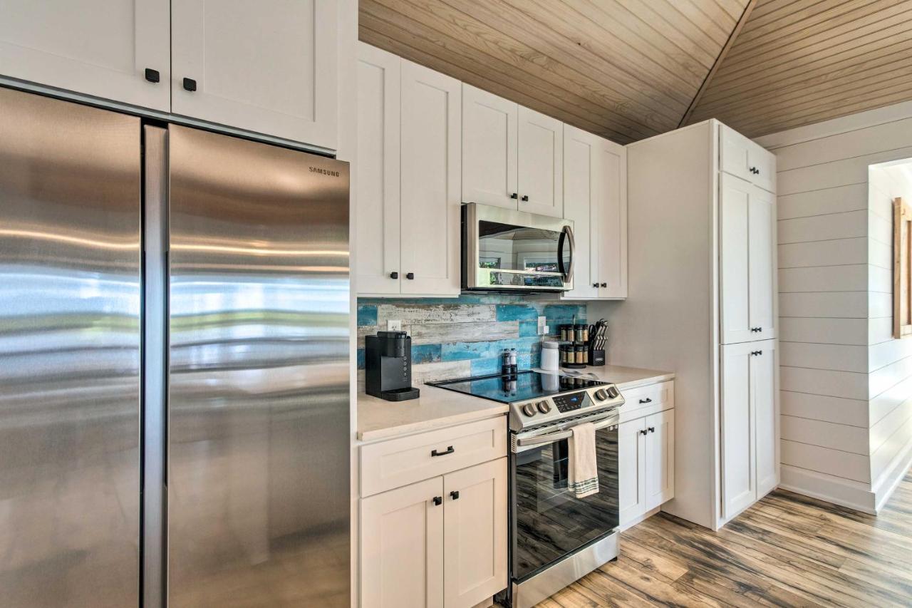 Riverfront Darien Cottage With Private Dock! Exterior photo