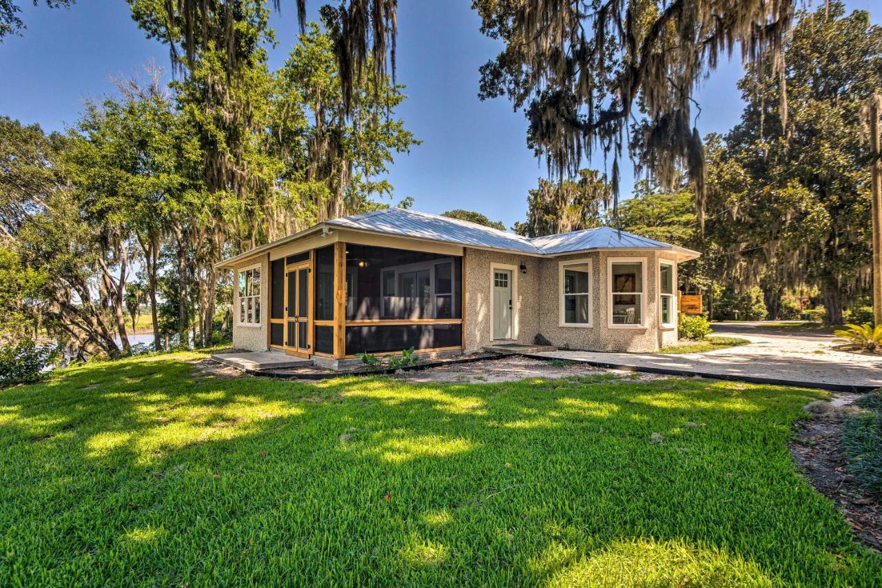 Riverfront Darien Cottage With Private Dock! Exterior photo